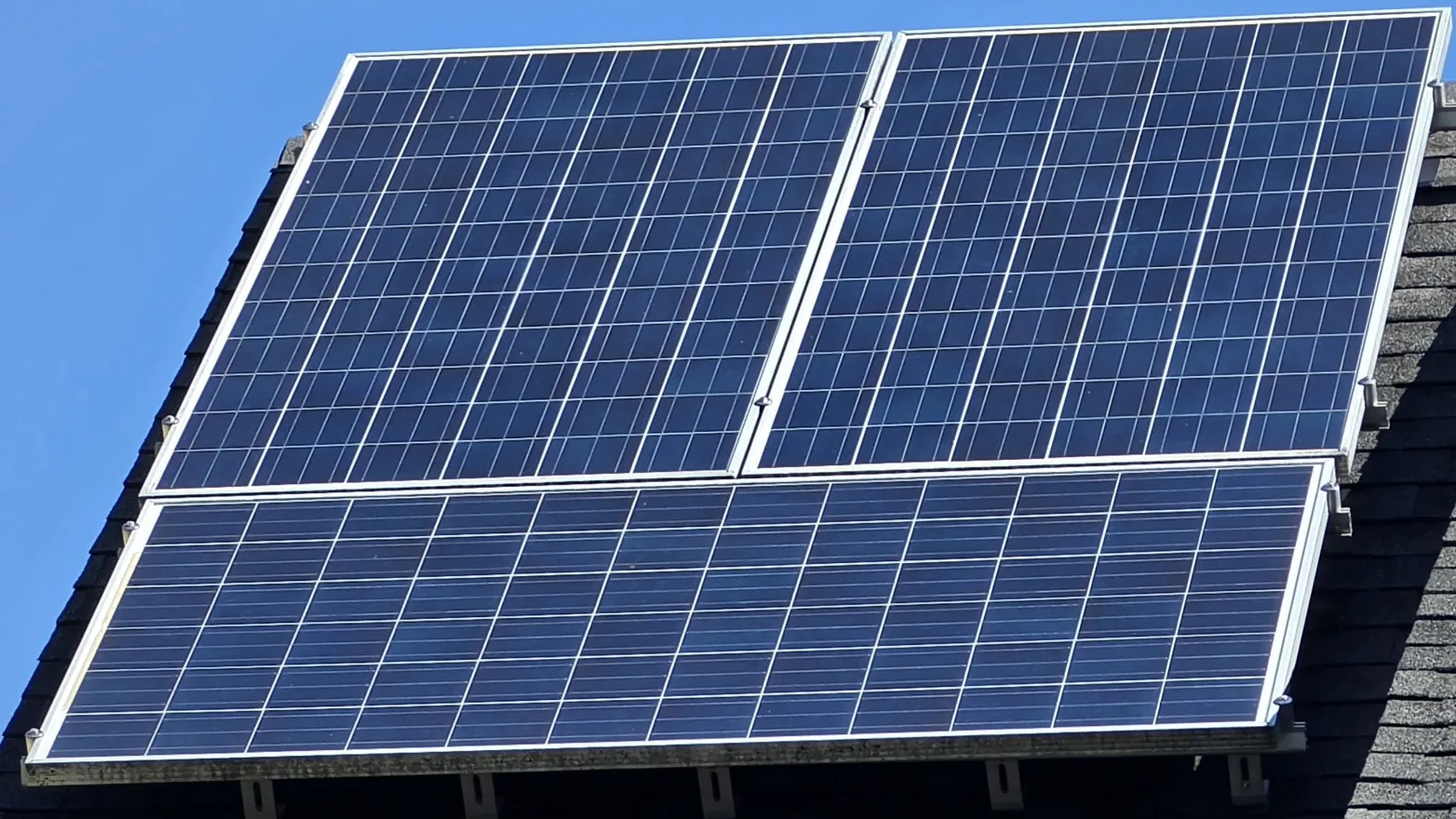 Wisconsin State Capitol rooftop after cleaning — accessed properly, no foot traffic on panels